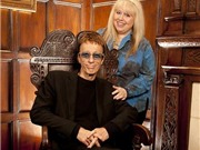 Bóng đá anh, ngoại hạng anh, lịch thi đấu euro 2012, Cuộc hôn nhân lạ đời của Robin Gibb